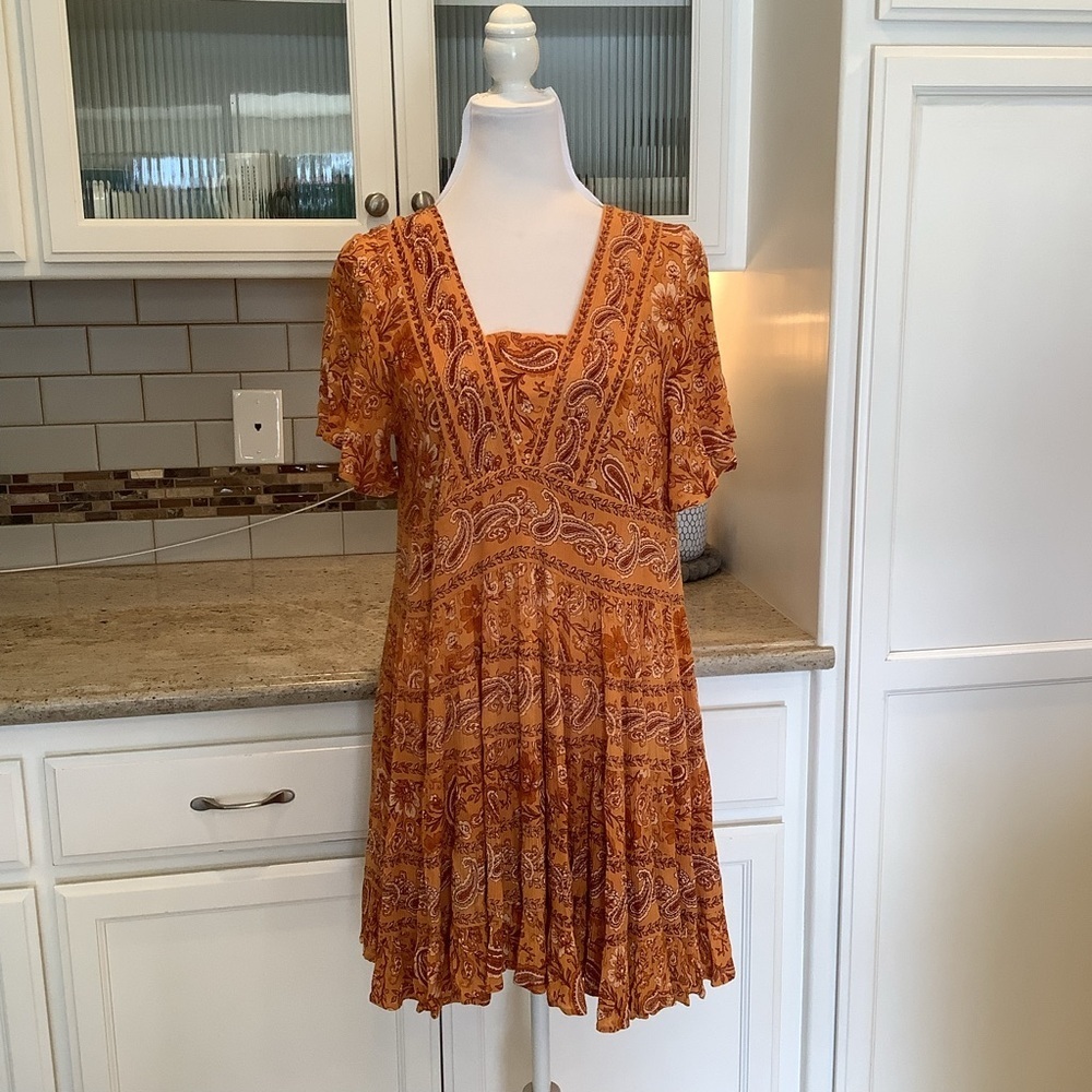 Patrons of Peace Orange Paisley Dress Size Medium